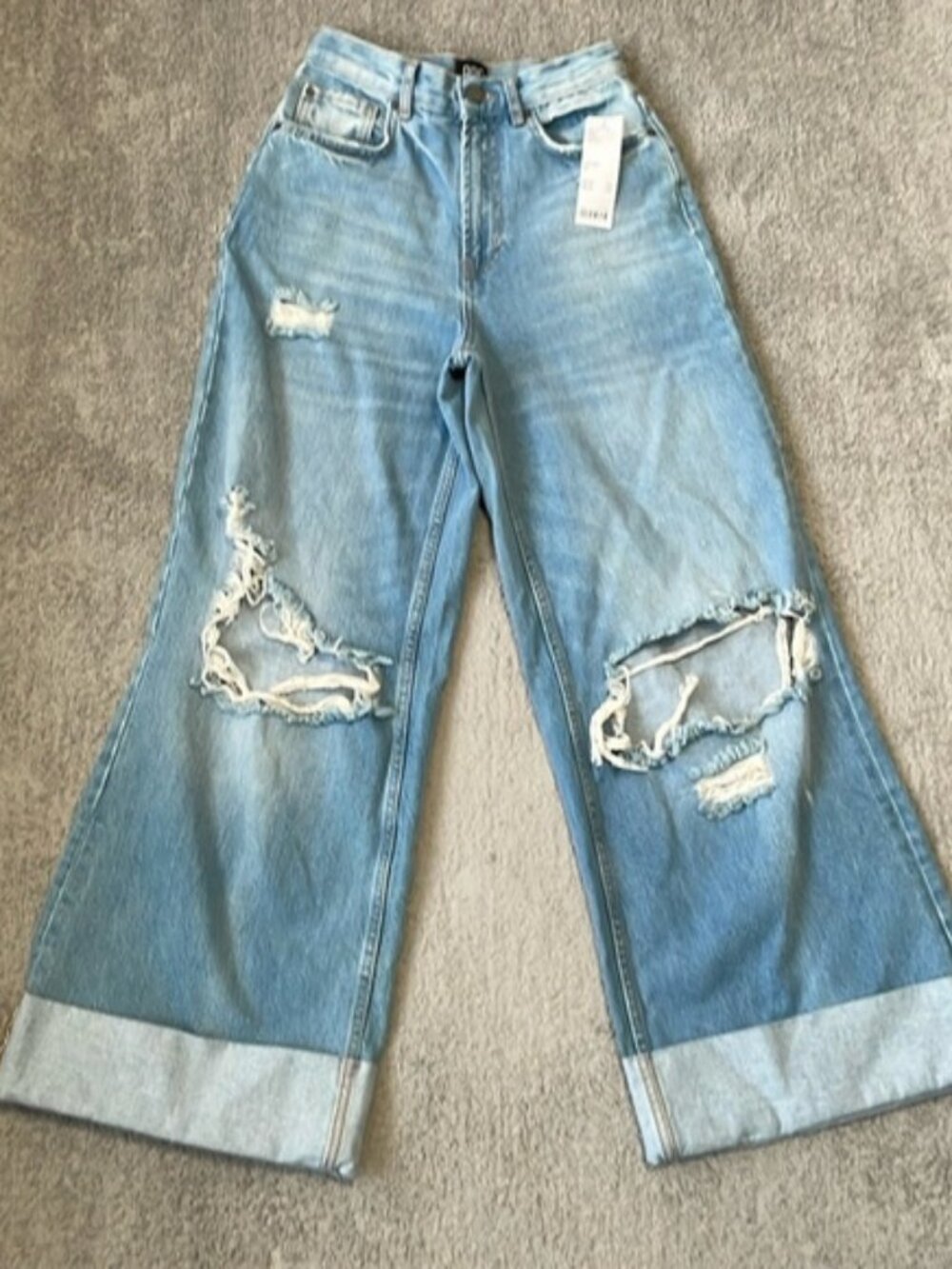 NWT BDG Skater Baggy Wide Leg Jeans Destroyed Light Wash Size 24